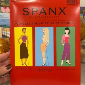 NWT SPANX size C control top Footless body shaping Pantyhose black below knee